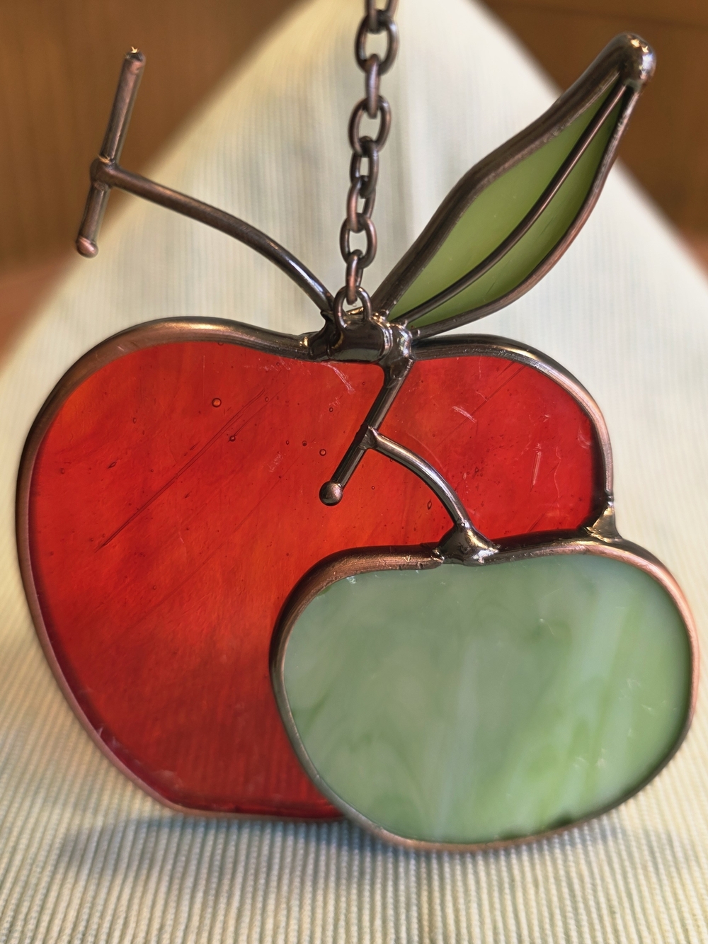 VTG Stained Glass Apple Suncatcher - Red and Green - With Chain
